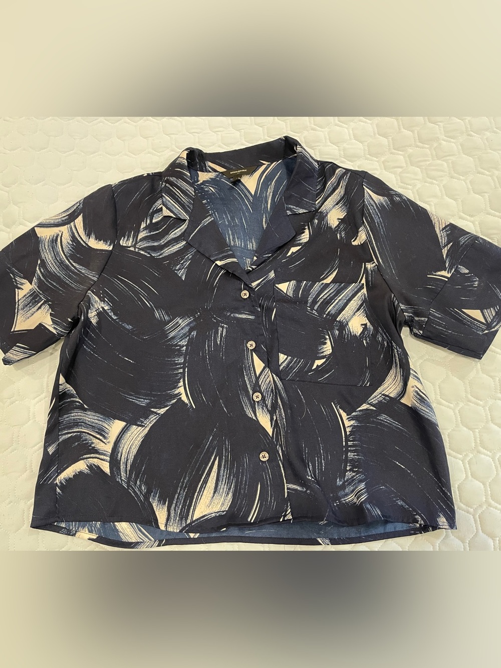 Banana Republic Navy & White Top | Size Medium - Picture 5 of 7